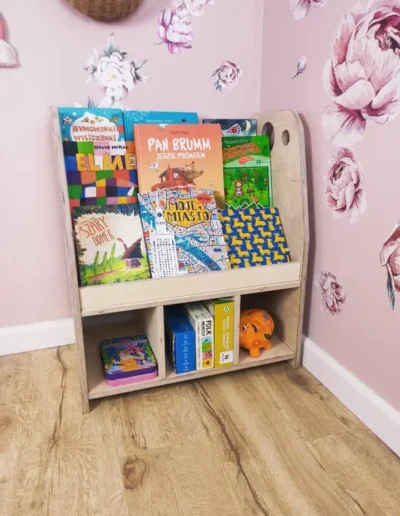 Biblioteczka Montessori