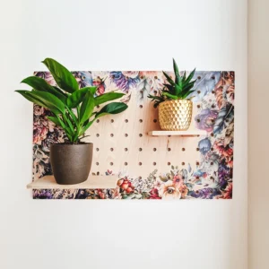 drewniana tablica pegboard