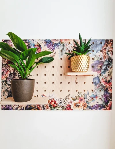drewniana tablica pegboard