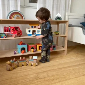 Regał montessori